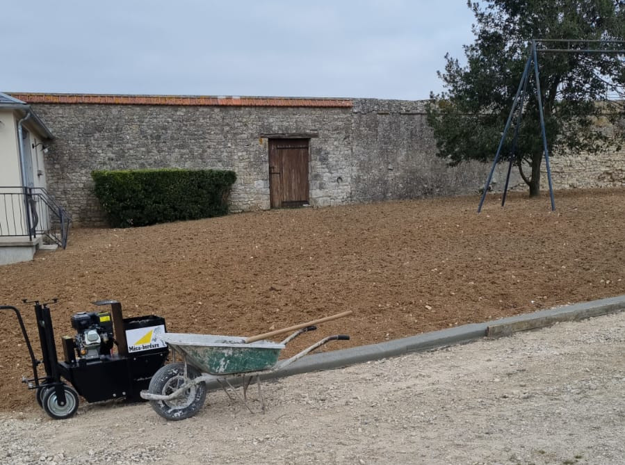 réalisation d'une bordure en béton